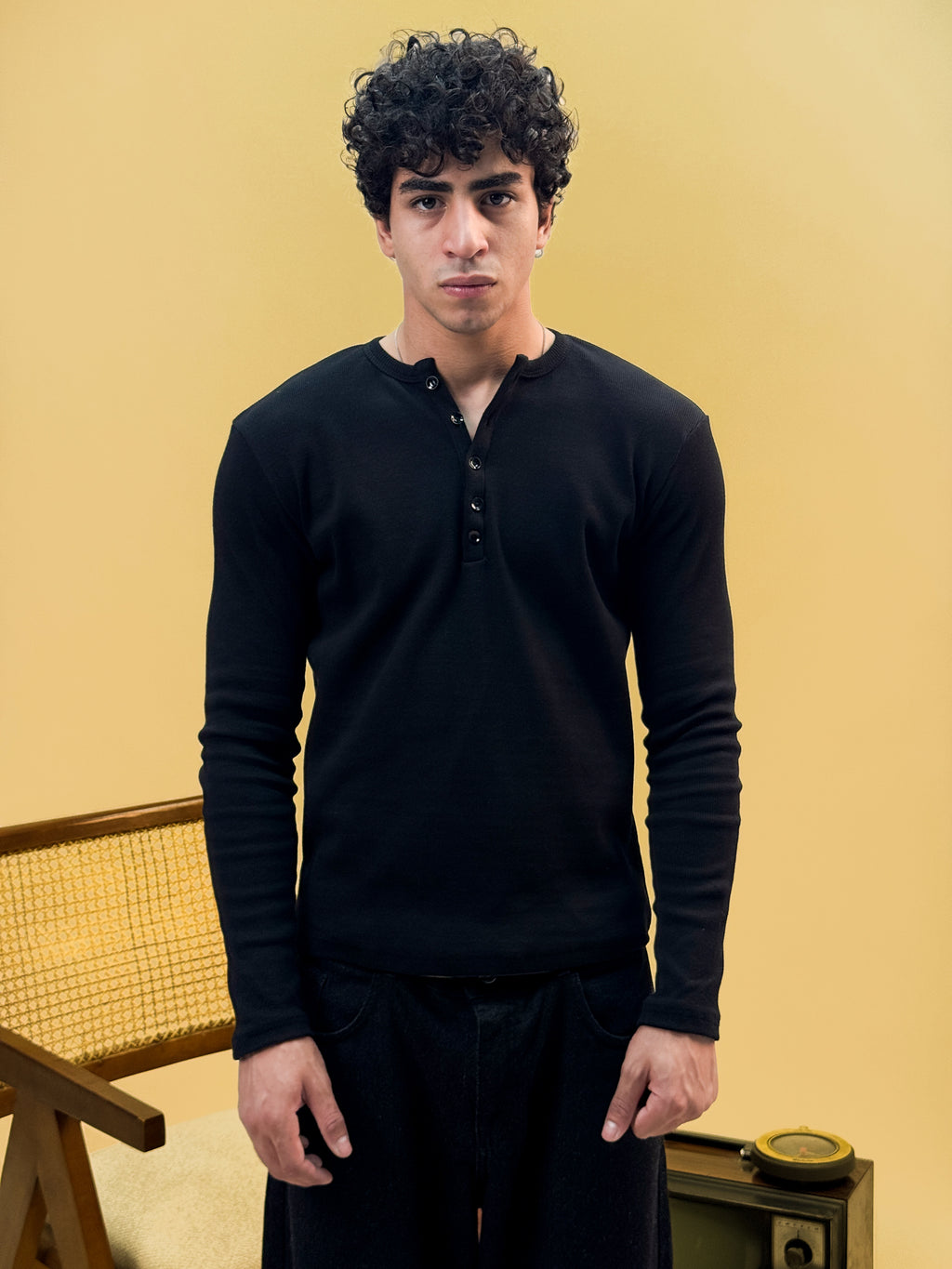 Misfits Waffle Henley - Black