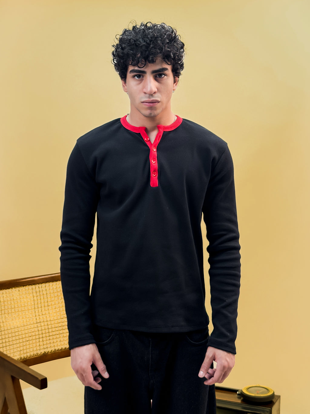 Misfits Waffle Henley - Black / Red